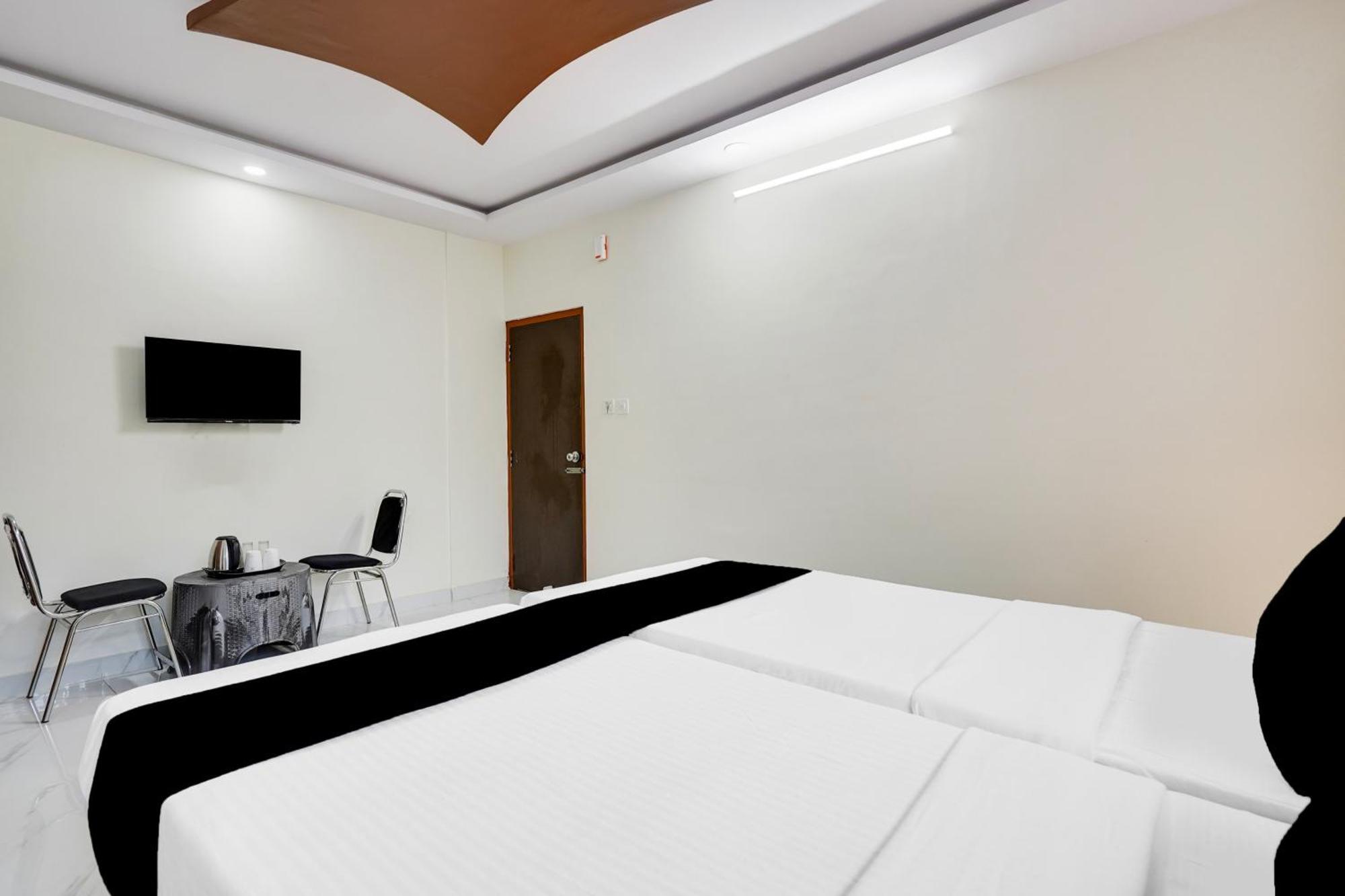 Townhouse Bidadi Formerly Royal Garuda Екстериор снимка