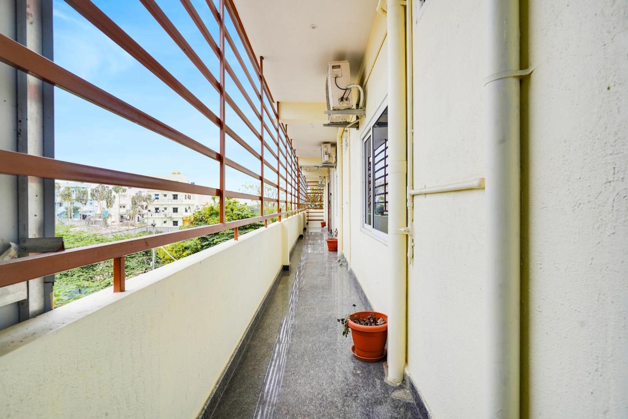 Townhouse Bidadi Formerly Royal Garuda Екстериор снимка